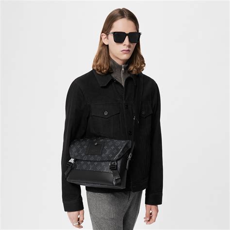 lv voyager bag